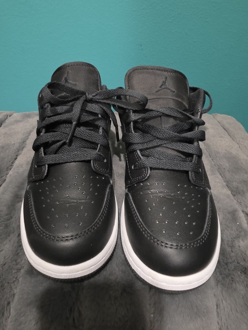 Air Jordan 1 Low Top Sneakers - Black/White